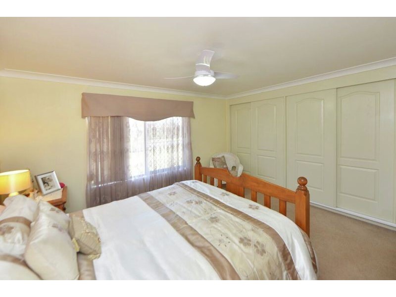 22 Nugent Crescent, Wilsonton QLD 4350