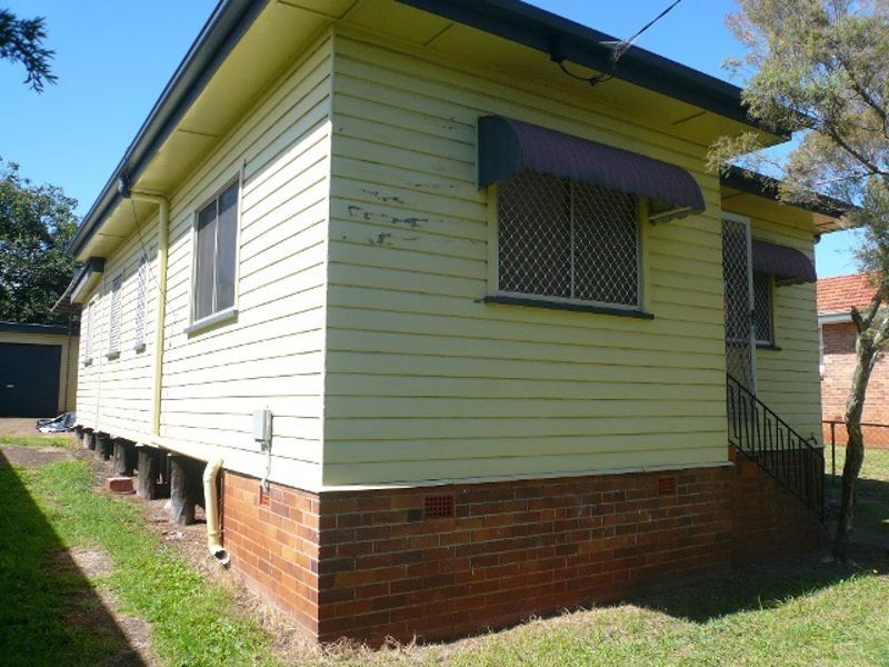 24 Louden Street, South Toowoomba QLD 4350