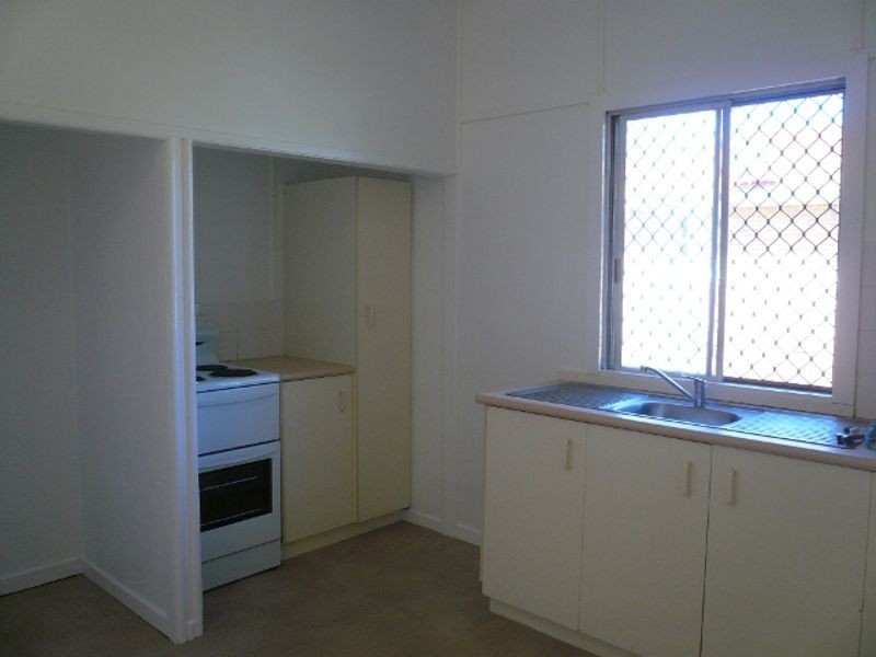 24 Louden Street, South Toowoomba QLD 4350