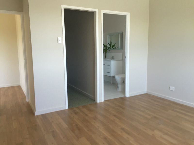 297 Bridge Street,, Newtown QLD 4350