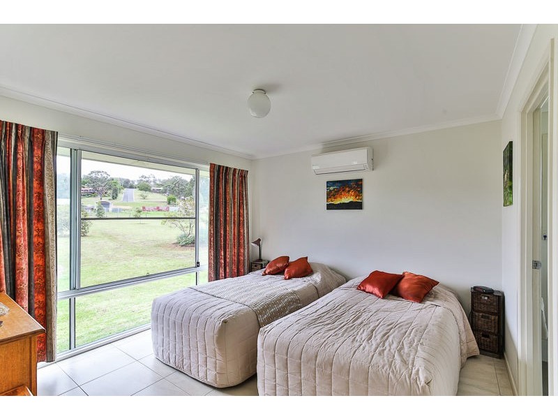 12 Baxwill Court, Top Camp QLD 4350