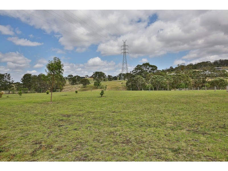 12 Baxwill Court, Top Camp QLD 4350
