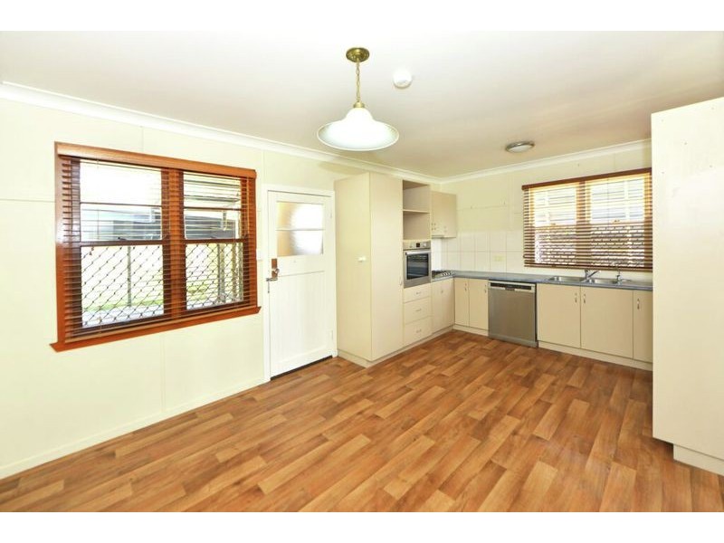 8 Gregory Street,, Harlaxton QLD 4350