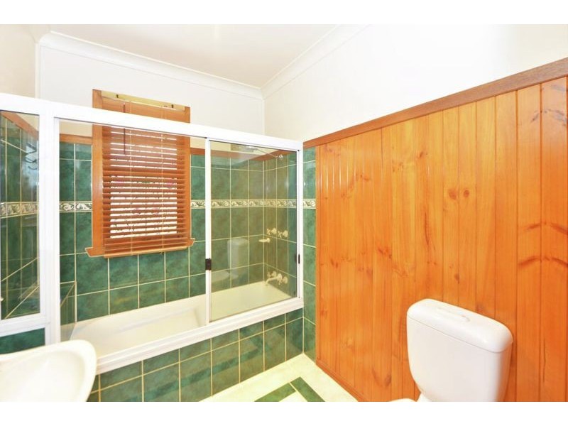 8 Gregory Street,, Harlaxton QLD 4350