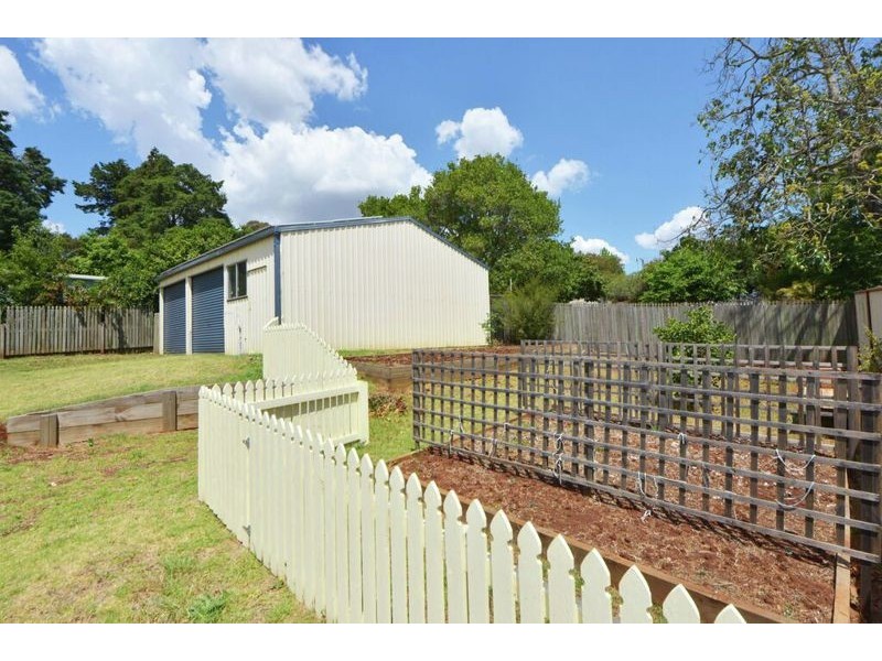 8 Gregory Street,, Harlaxton QLD 4350