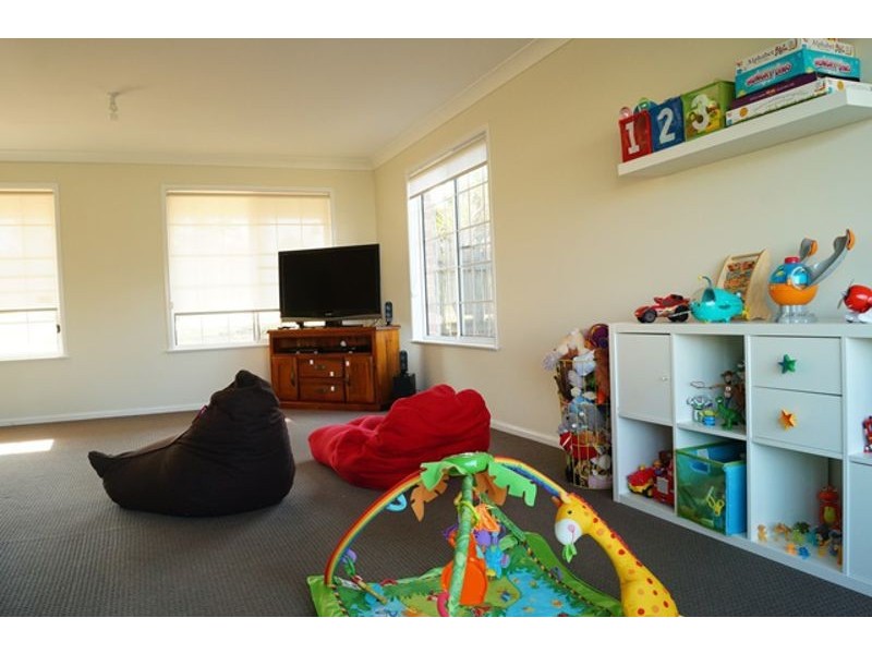 170 Ramsay Street, Centenary Heights QLD 4350