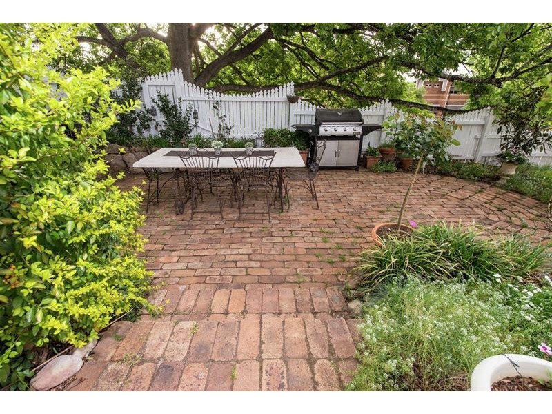 140 Mackenzie Street, East Toowoomba QLD 4350