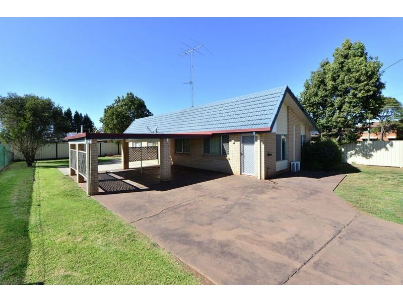 6 Rogers Court, Wilsonton QLD 4350