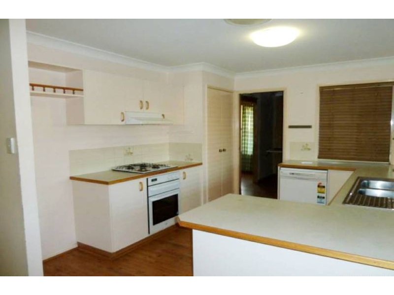 28 Joseph Street, Oakey QLD 4401