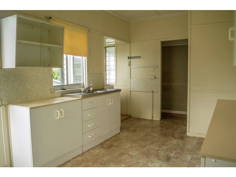 33 Dalgleish Street, South Toowoomba QLD 4350