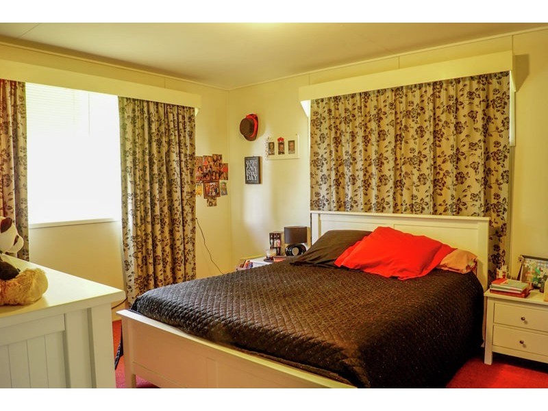 19 Farr Street, Kearneys Spring QLD 4350