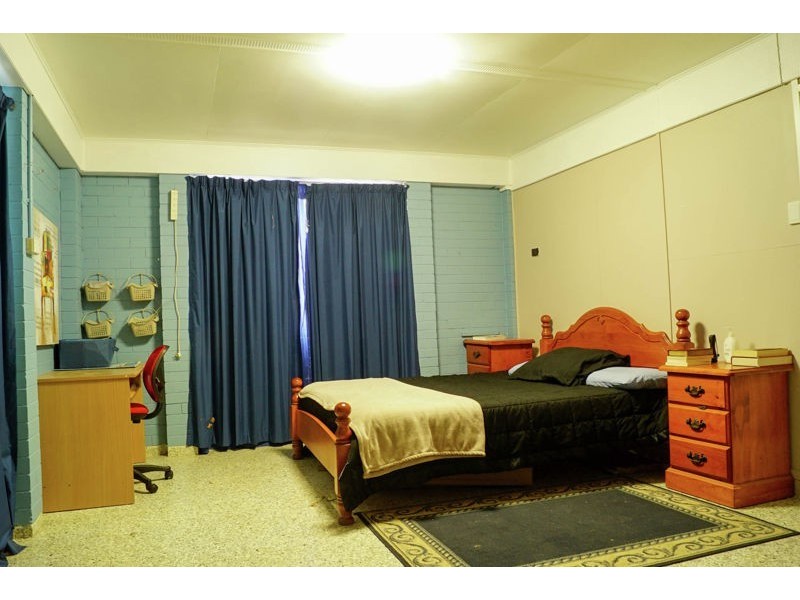 19 Farr Street, Kearneys Spring QLD 4350