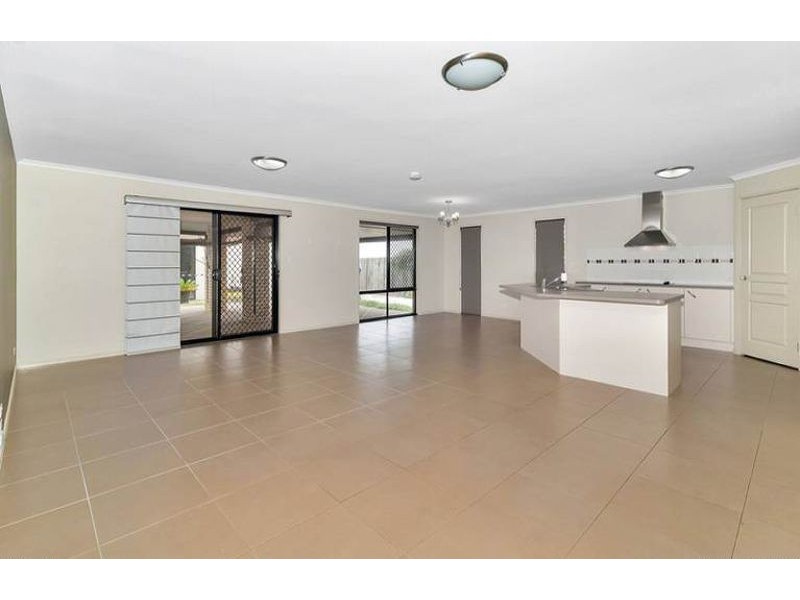 23 Ashford Drive, Wyreema QLD 4352