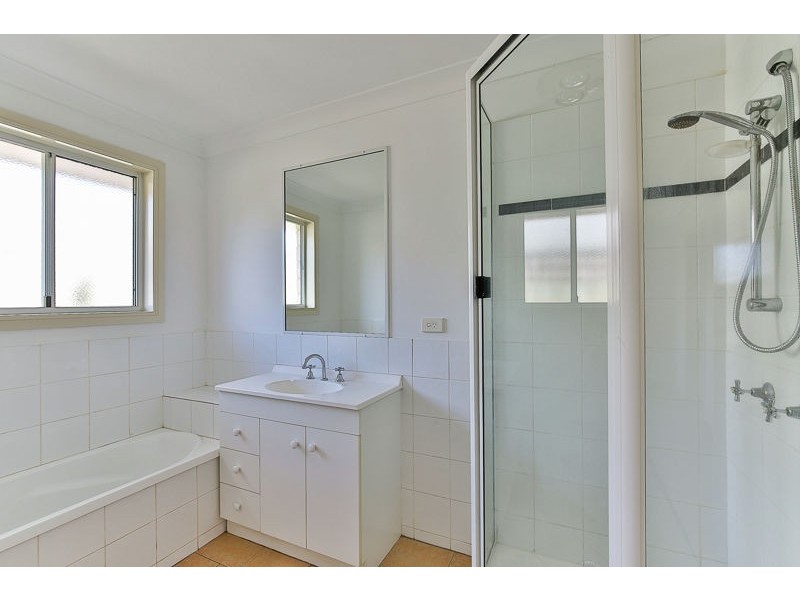 13 Uniplaza Court, Kearneys Spring QLD 4350