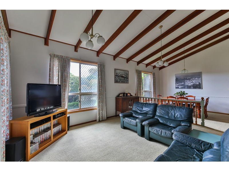 12 Marguerita Court, Centenary Heights QLD 4350