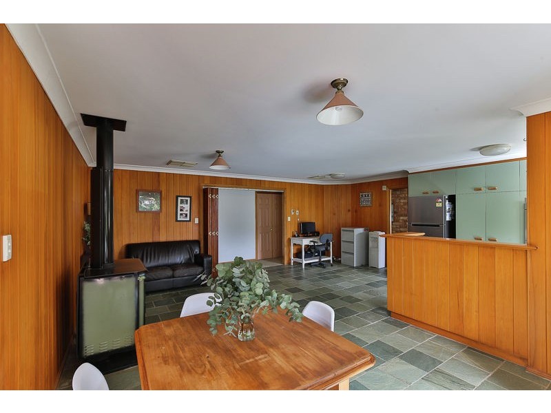 12 Marguerita Court, Centenary Heights QLD 4350