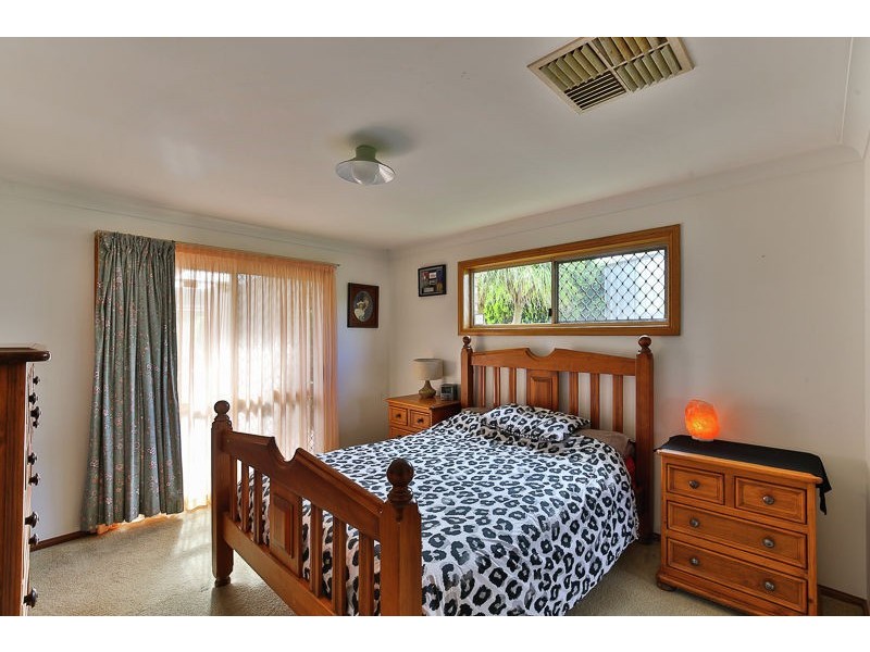 12 Marguerita Court, Centenary Heights QLD 4350