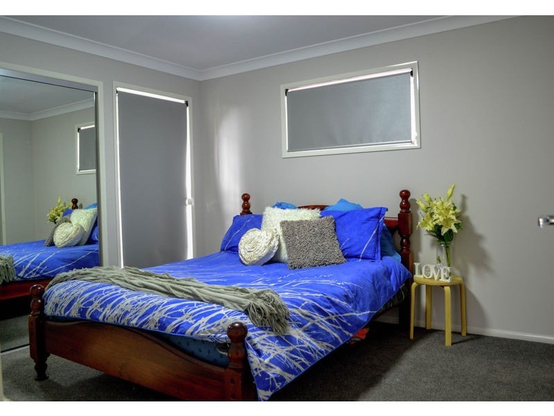 2/213 New England Highway, Harlaxton QLD 4350