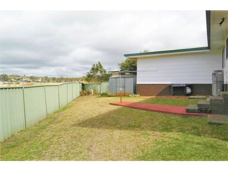2 Simon Street, Rockville QLD 4350