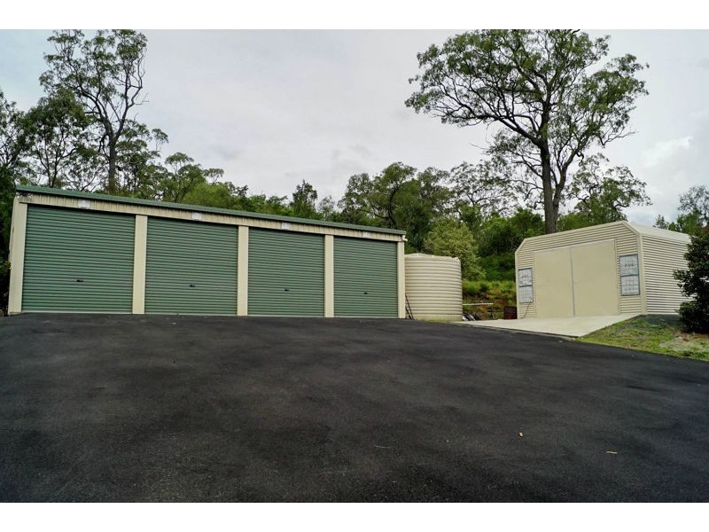 84 Moseley Road, Glencoe QLD 4352