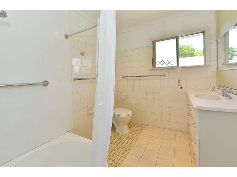 50a Alford Street, Mount Lofty QLD 4350