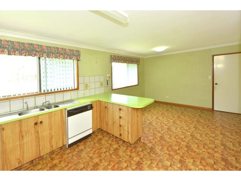 Centenary Heights QLD 4350