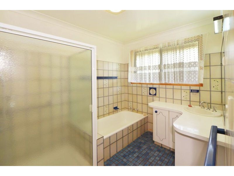 Centenary Heights QLD 4350