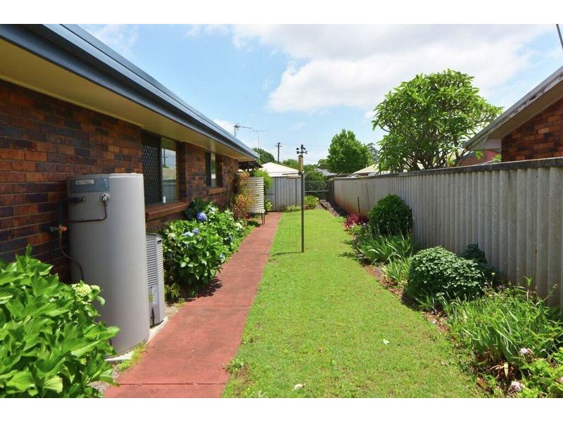 Centenary Heights QLD 4350