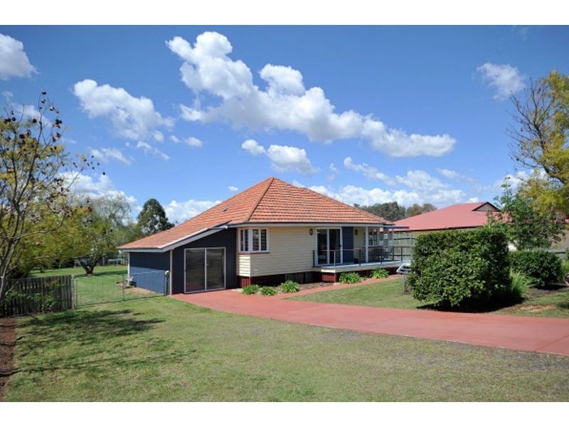45 Ferguson Road, Westbrook QLD 4350