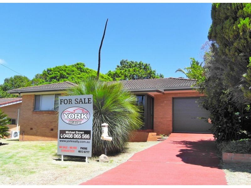3 Greenbury Street, Rockville QLD 4350
