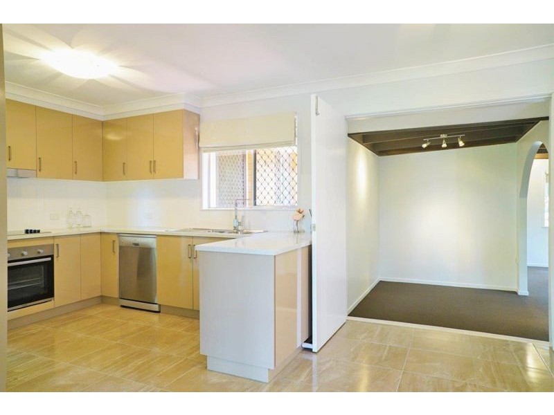 3 Greenbury Street, Rockville QLD 4350