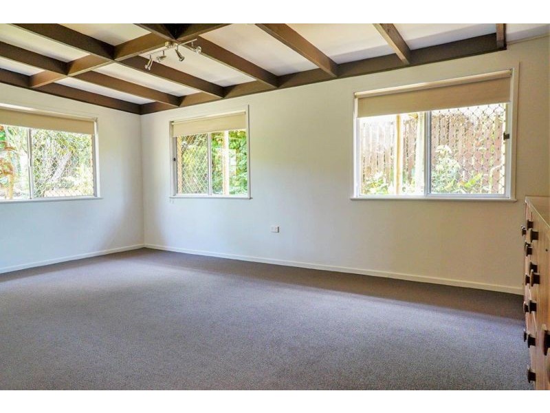 3 Greenbury Street, Rockville QLD 4350