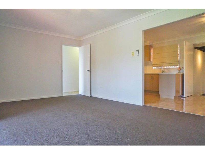 3 Greenbury Street, Rockville QLD 4350