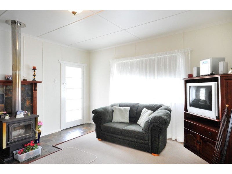 4 Talbot Street, Harristown QLD 4350