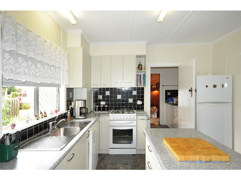 4 Talbot Street, Harristown QLD 4350