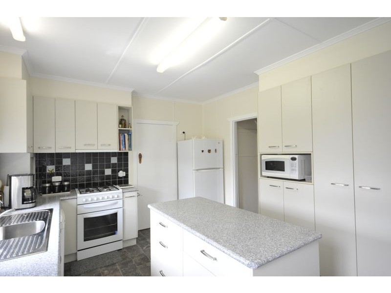 4 Talbot Street, Harristown QLD 4350