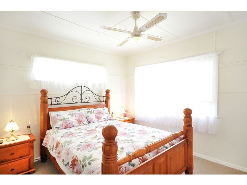 4 Talbot Street, Harristown QLD 4350