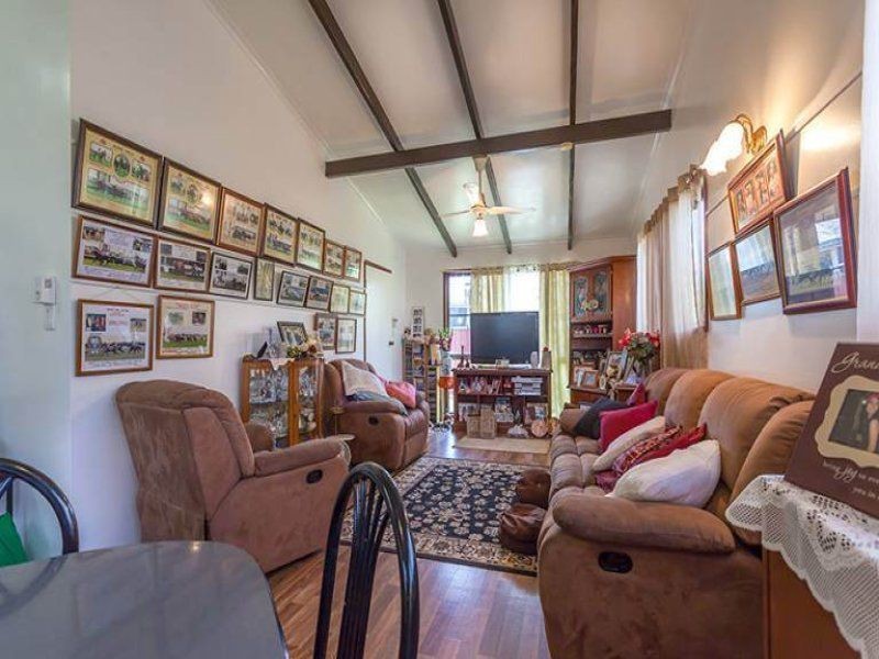 18 McDowall Street, Newtown QLD 4350