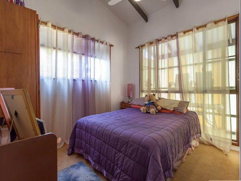 18 McDowall Street, Newtown QLD 4350