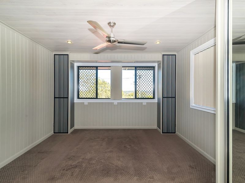 Mount Lofty QLD 4350