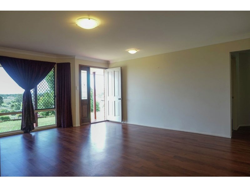12 Federation Drive, Highfields QLD 4352