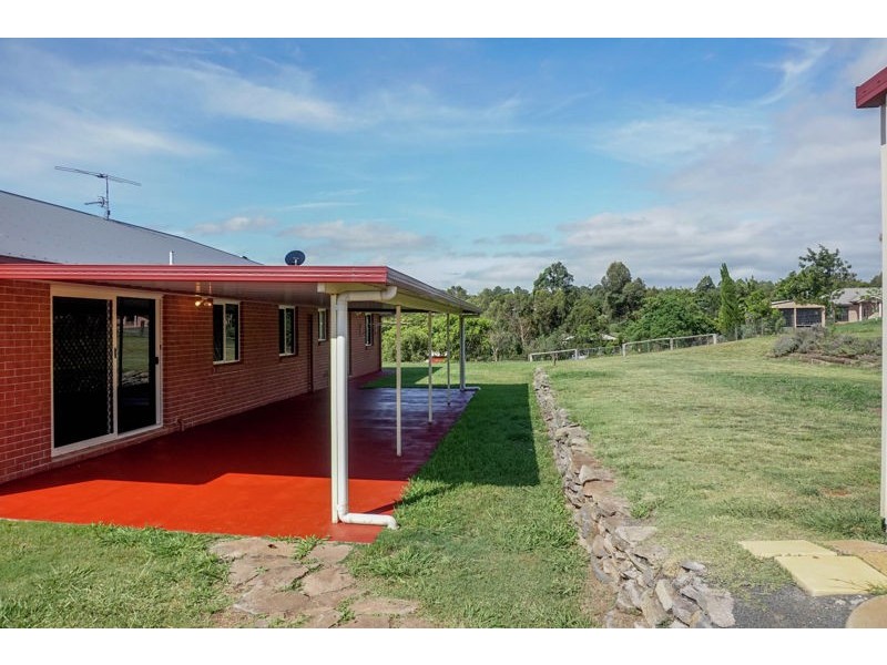 12 Federation Drive, Highfields QLD 4352