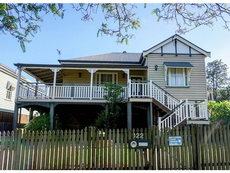 122 Perth Street, South Toowoomba QLD 4350