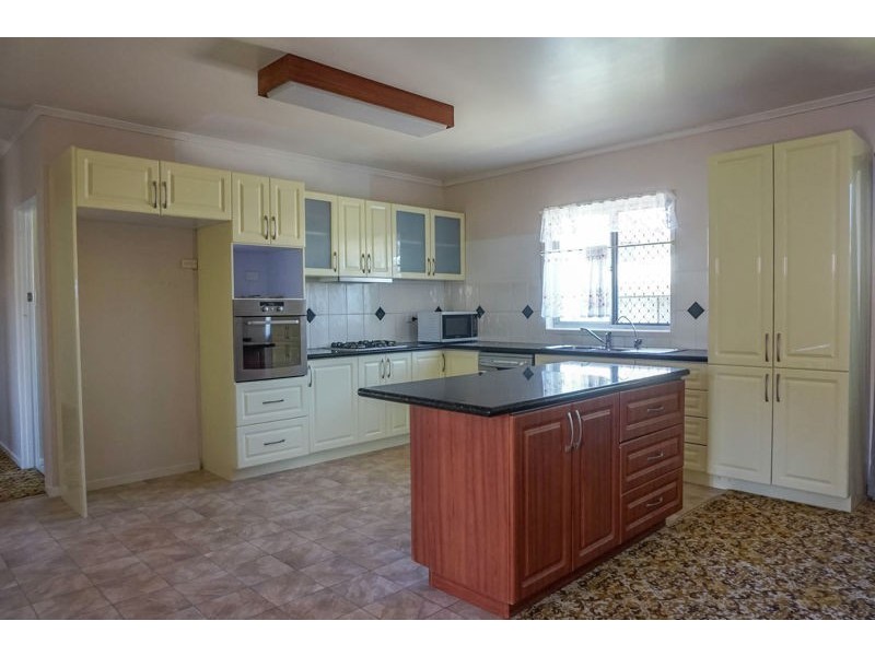 19 Mott Crescent, Rockville QLD 4350