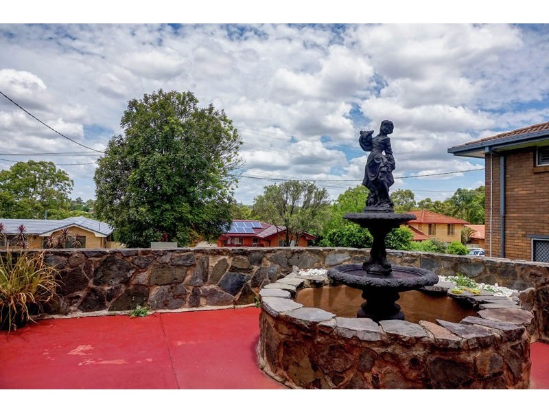 19 Mott Crescent, Rockville QLD 4350