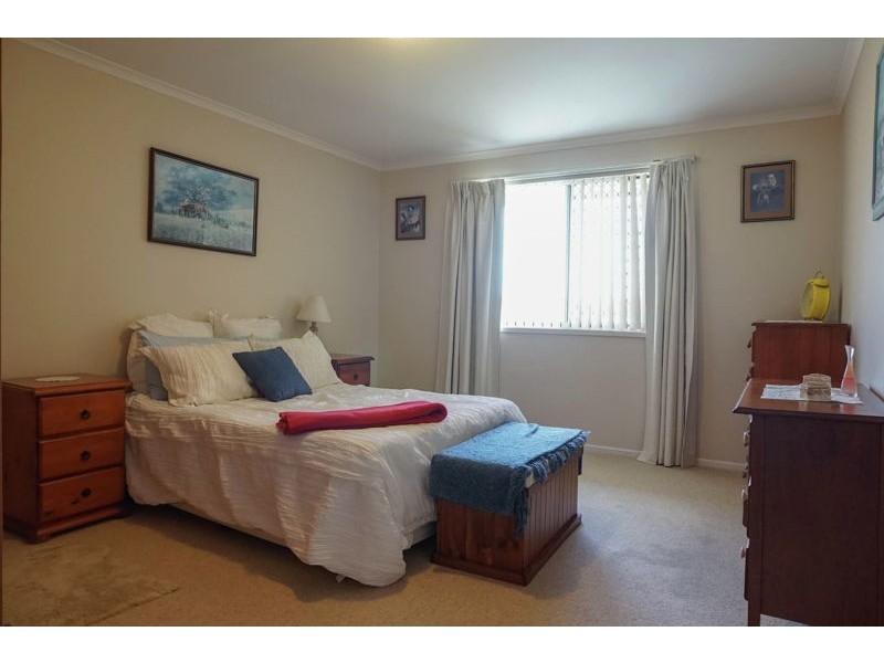 5 Trousdell Court, Rockville QLD 4350