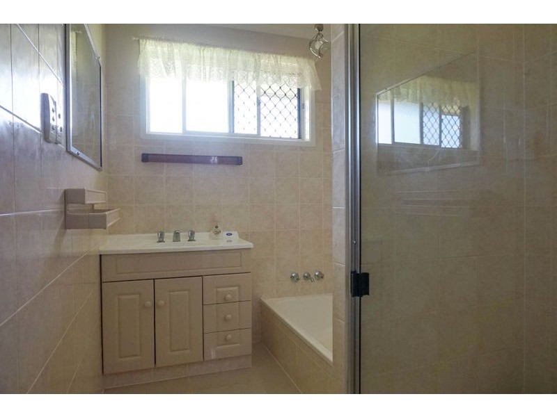 5 Trousdell Court, Rockville QLD 4350