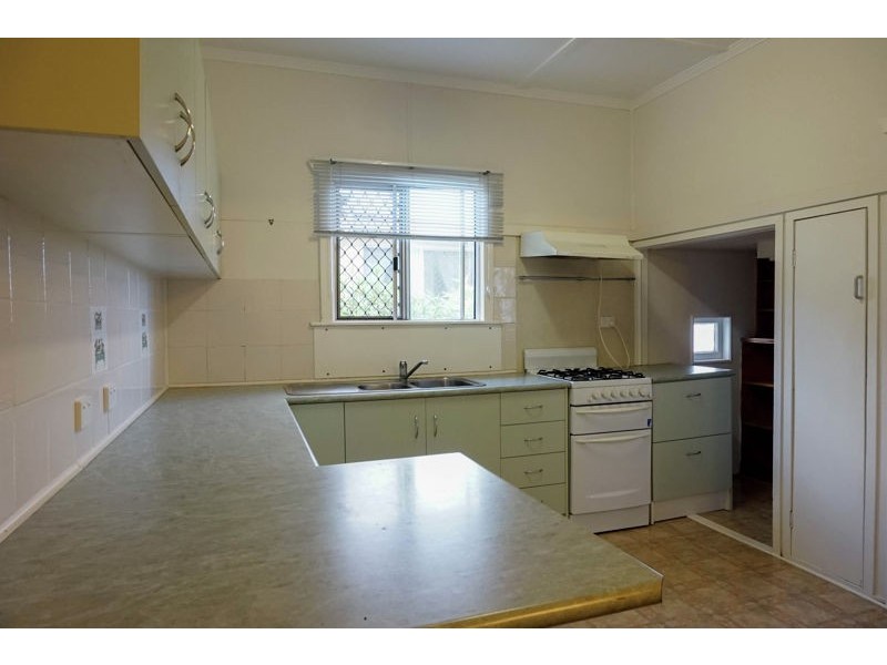 22 Lloyd Street, Harristown QLD 4350