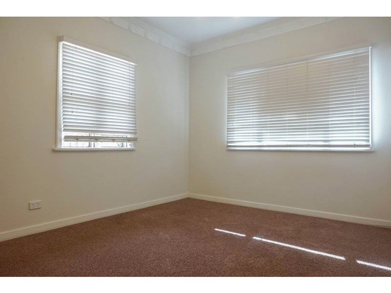 22 Lloyd Street, Harristown QLD 4350