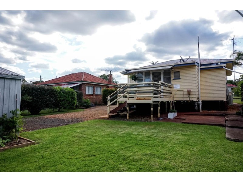 22 Lloyd Street, Harristown QLD 4350